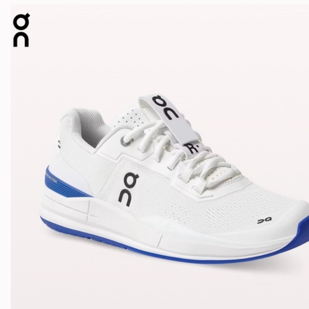 On Running Roger Federer women's pickleball/tennis Sneakers - hard to find.
